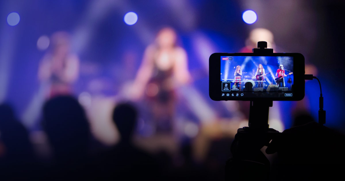 How Live Streaming Services Work: A Developer’s Perspective with ML Insights